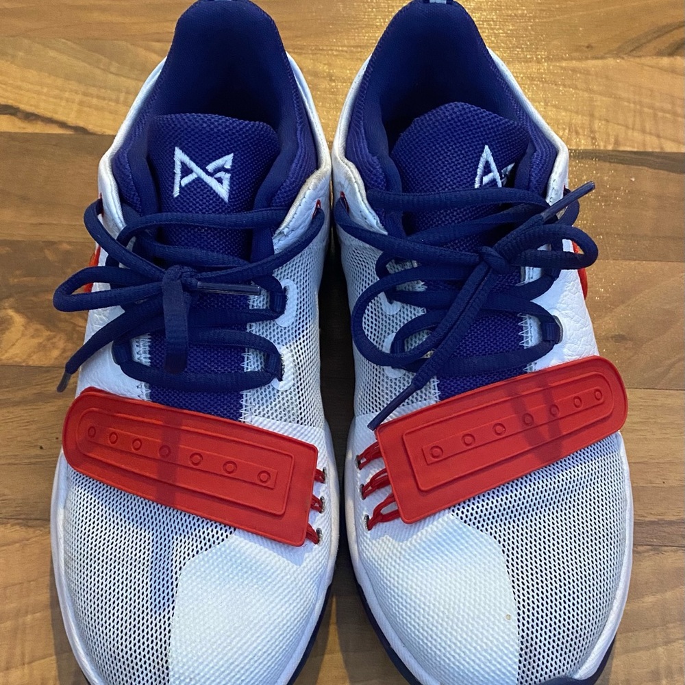 NIKE Paul George 1’s